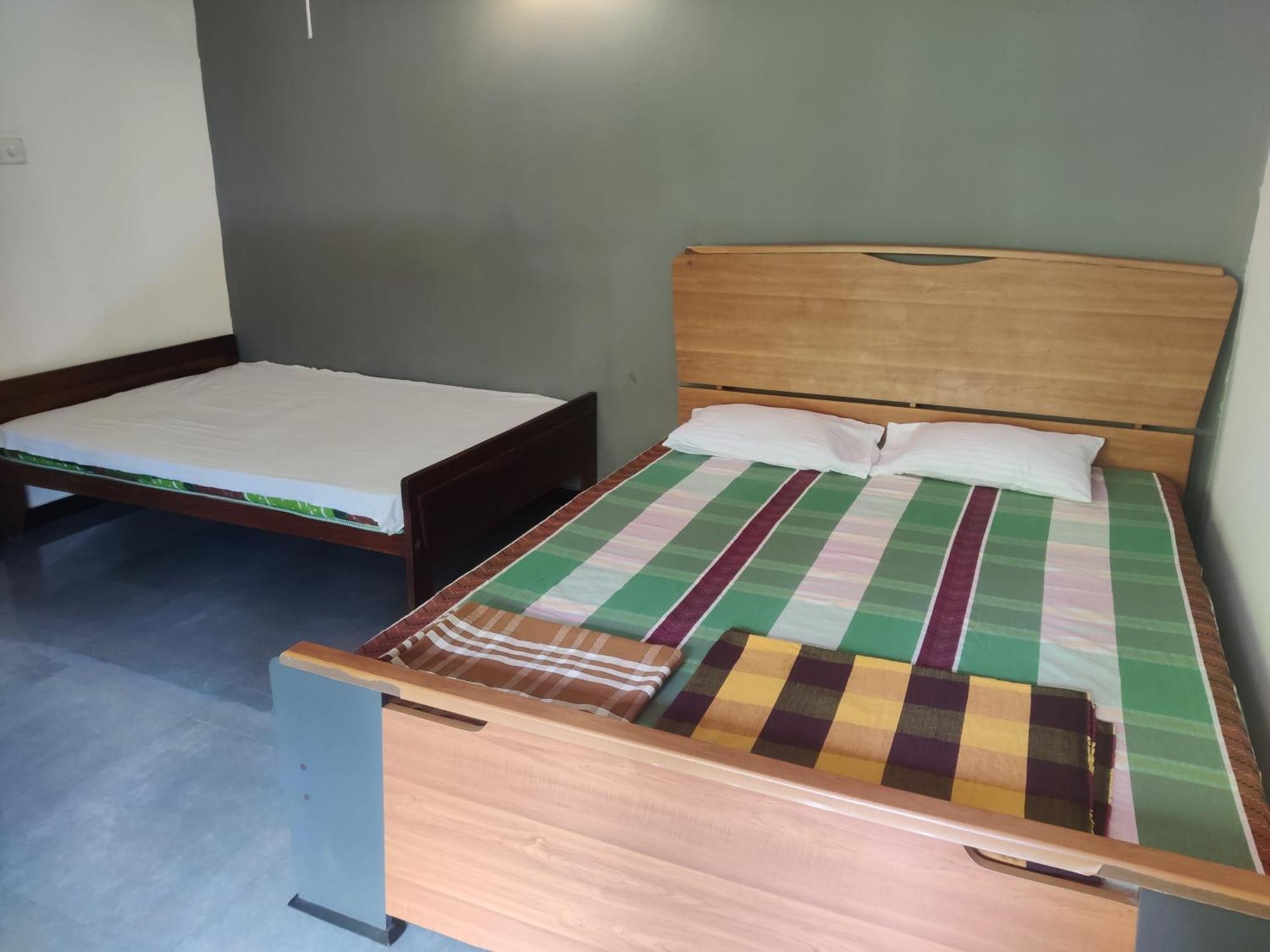 Enoch Guest House Mannar Exterior foto